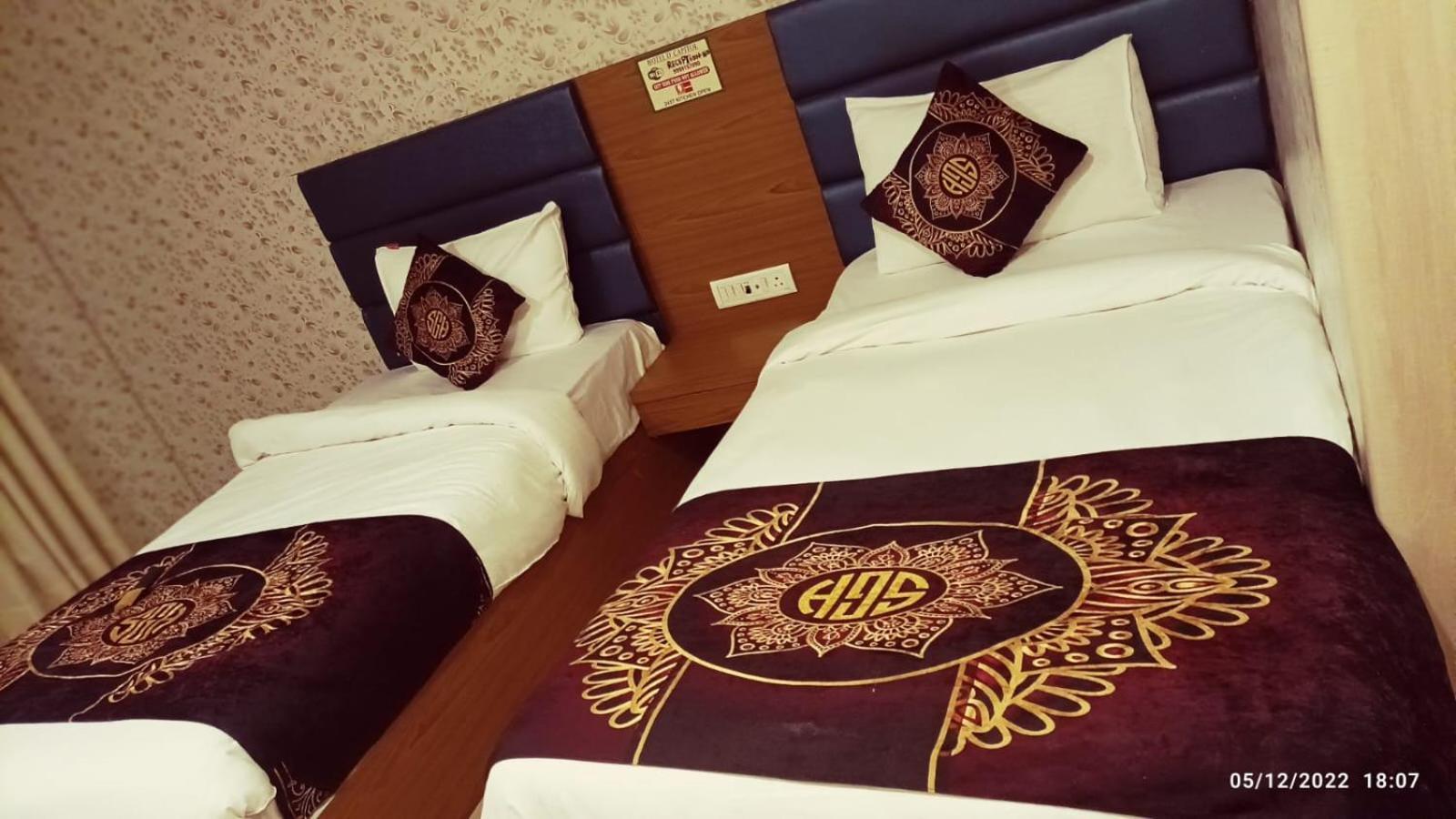 Hotel Grand Suites By D'Capitol Near Delhi Airport نيودلهي المظهر الخارجي الصورة