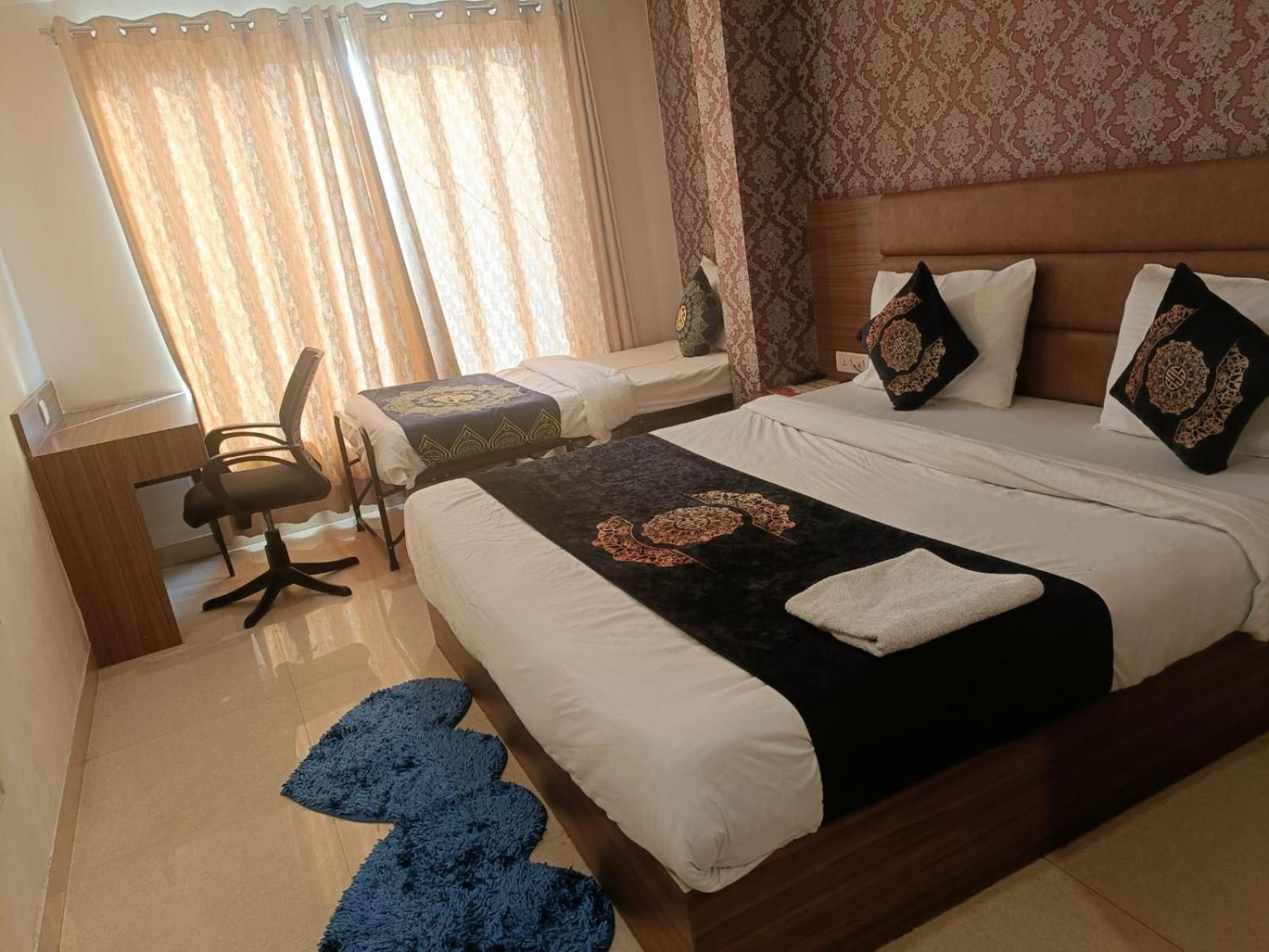 Hotel Grand Suites By D'Capitol Near Delhi Airport نيودلهي المظهر الخارجي الصورة