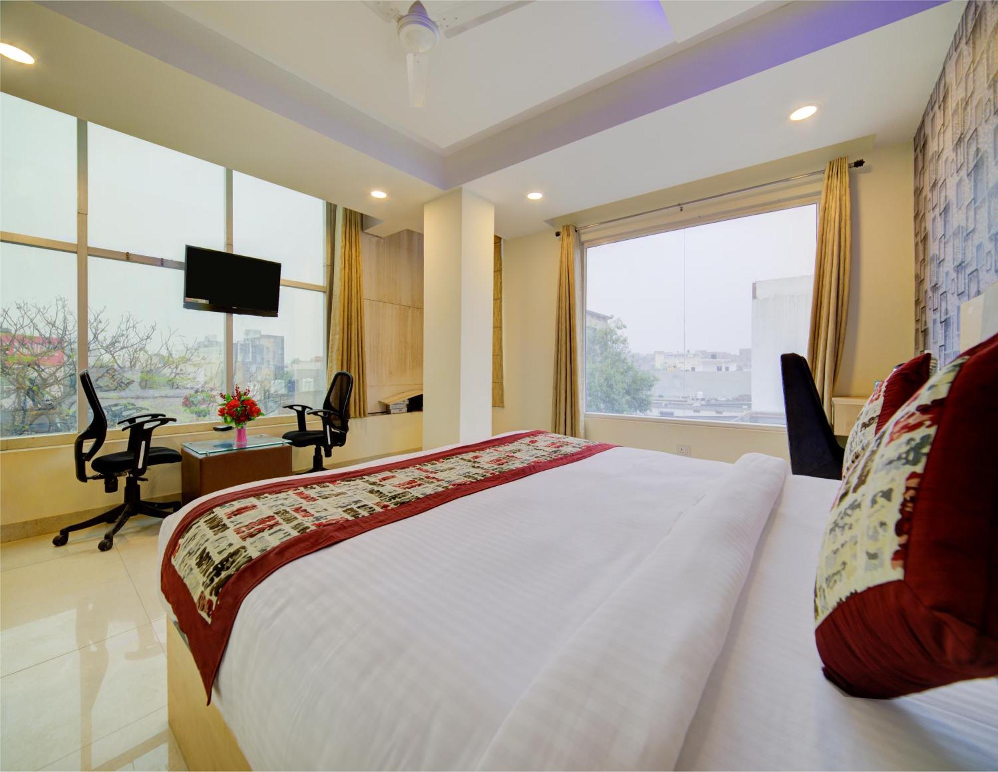Hotel Grand Suites By D'Capitol Near Delhi Airport نيودلهي المظهر الخارجي الصورة